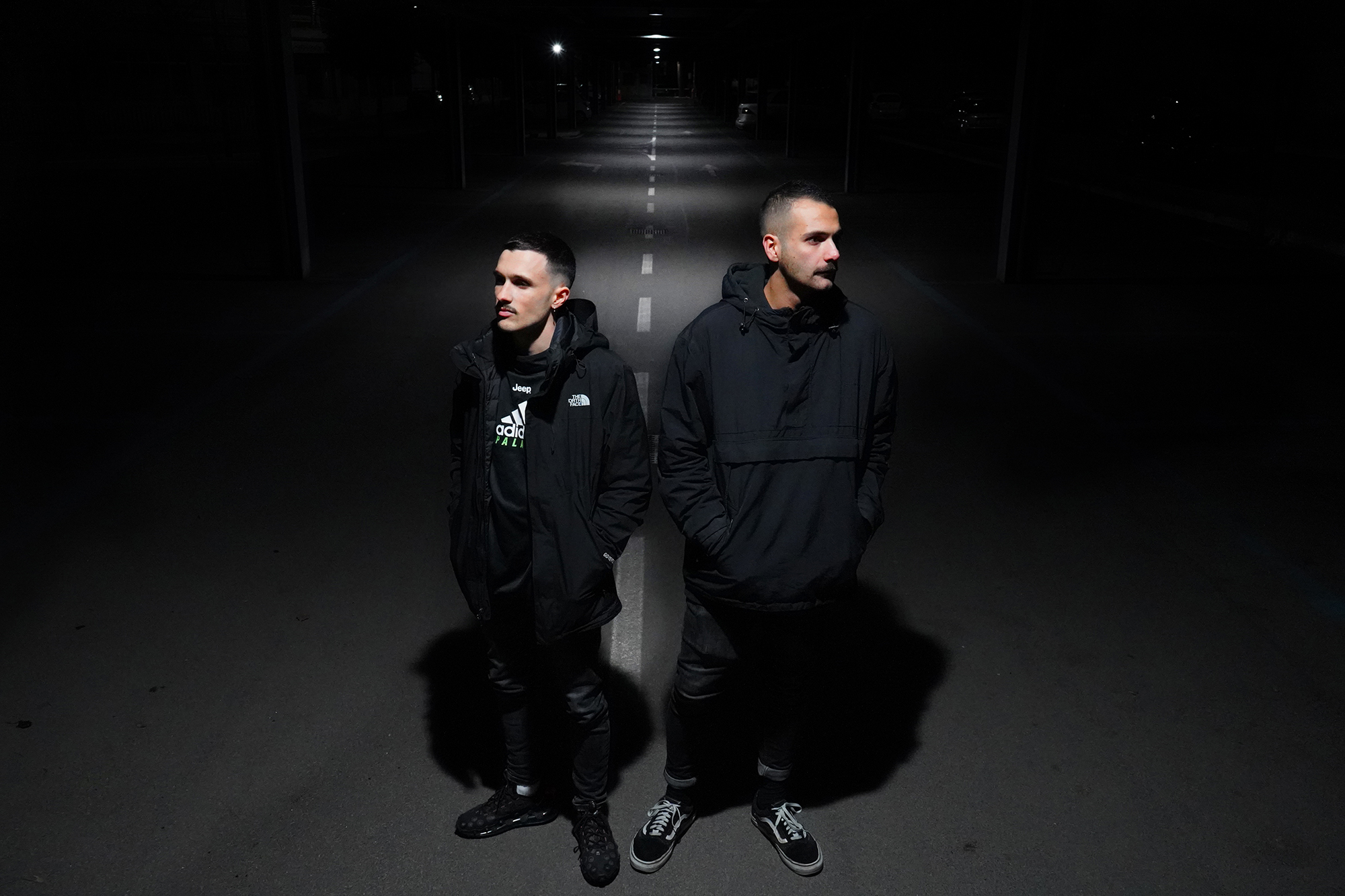 Invadhertz press photo 1